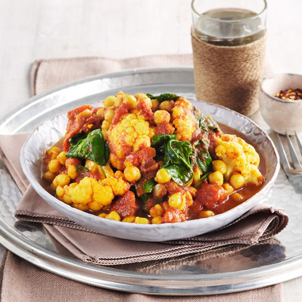 Cauliflower, chickpea and spinach curry - chickpea recipes - Slimming World Blog
