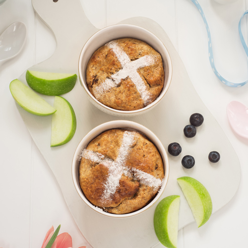 Hot cross bun baked oats-easy Easter menu-Slimming World blog