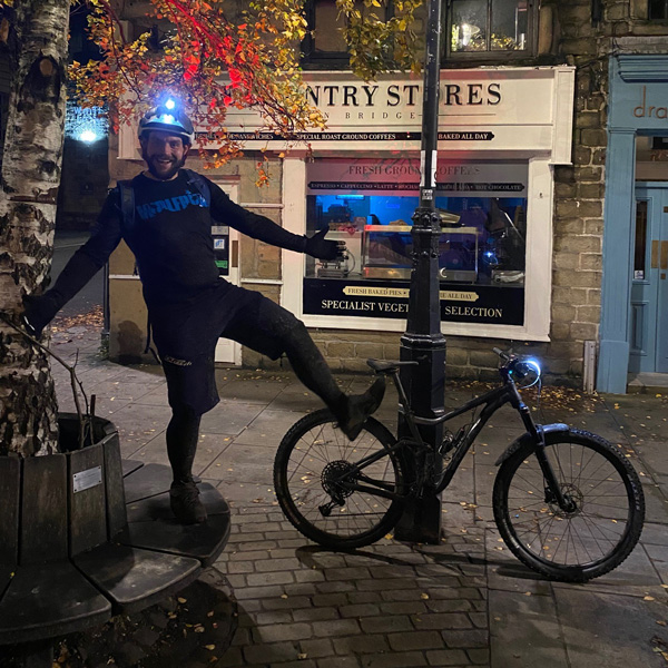 Danny con Bike creencia en Body Magic en esta Navidad mundo adelgazante blog