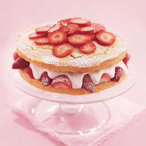 Slimming World strawberry sponge cake