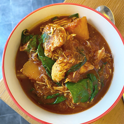 Emma's slow cooked chicken curry-slimming world slow cooker recipes