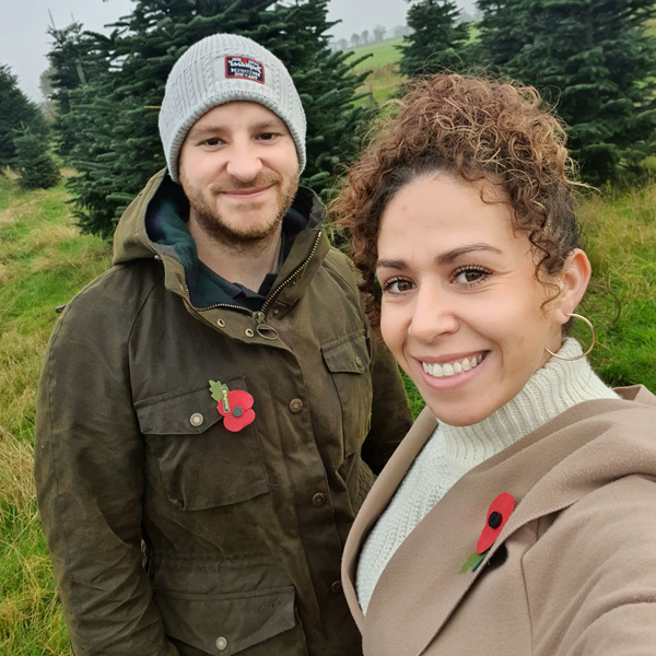 Zoe and Clinton Navarro-Believe in Body Magic this Christmas-slimming world blog