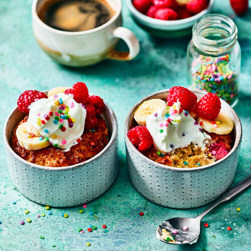 https://www.slimmingworld.co.uk/wp-content/uploads/2022/12/air-fryer-baked-oats_sw_blog.jpg