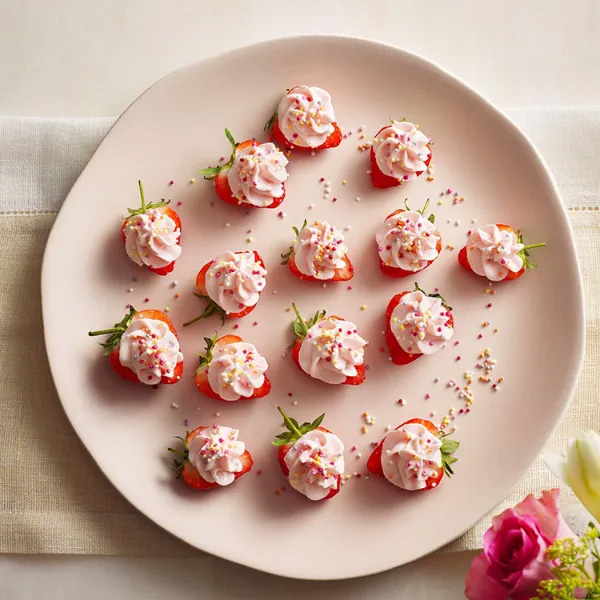 Strawberry cheesecakes