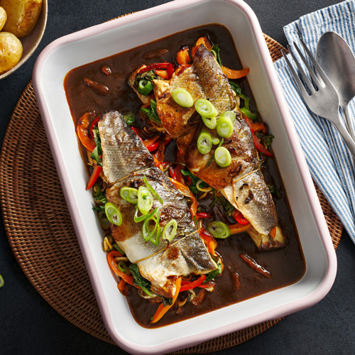 Slimming World spinach and pepper-stuffed sea bass