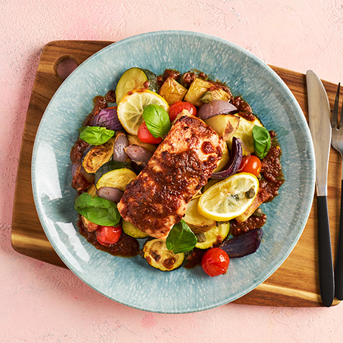 Slimming World Kitchen - Week 53 - Sun-dried tomato and chilli salmon with med veg