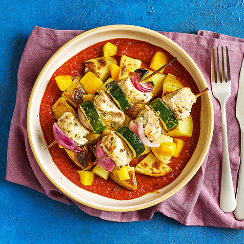 Slimming World Kitchen Thai chicken sticks with potatoes and mango salsa