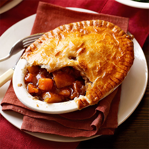 Slimming World steak pie – made using Slimming World Kitchen's garlic, rosemary and thyme cooking paste