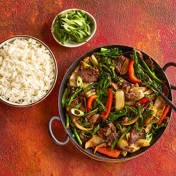 Slimming World Kitchen's sizzling steak in oyster sauce – made using one of our Free cooking pastes, available exclusively from our recipe box service