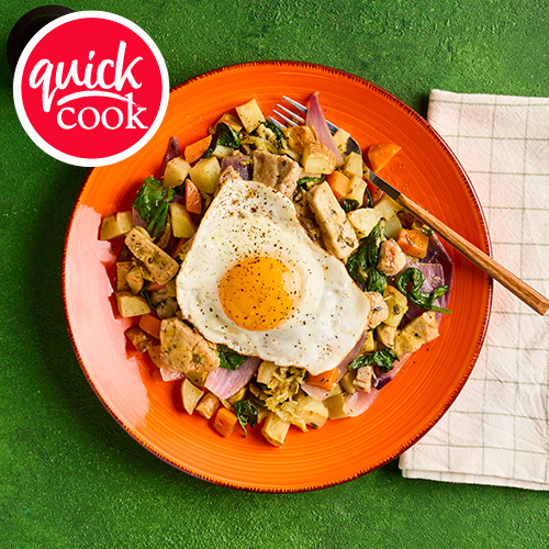 Slimming World Kitchen week 20: pork and veg hash with fried eggs