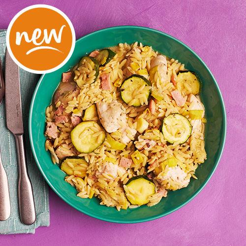 Slimming World Kitchen, week 29: garlicky chicken bacon and leek orzo traybake