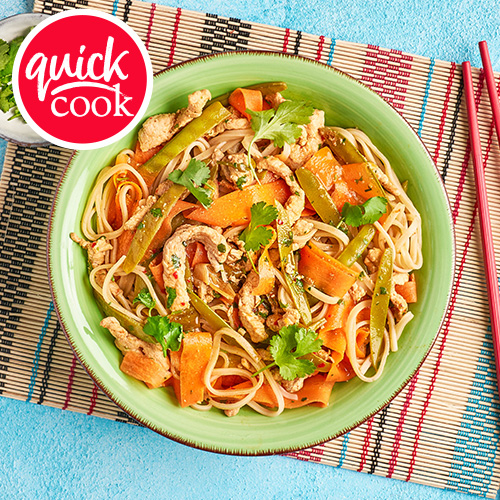 Slimming World Kitchen, week 31: speedy gochujang pork stir fry with noodles